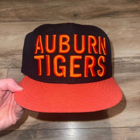 Auburn Tigers Embroidered Adjustable Hat 9FIFTY New Era Baseball Cap Flat Brim - Picture 6 of 6